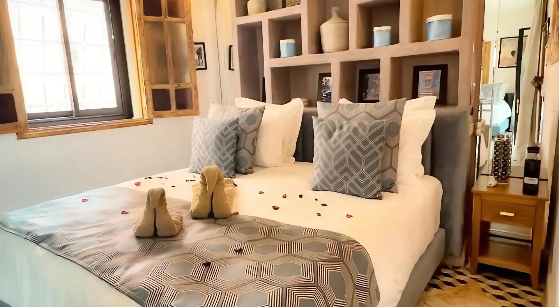 Riad Luxe Location Le Grizzly Marrakesh Guest house